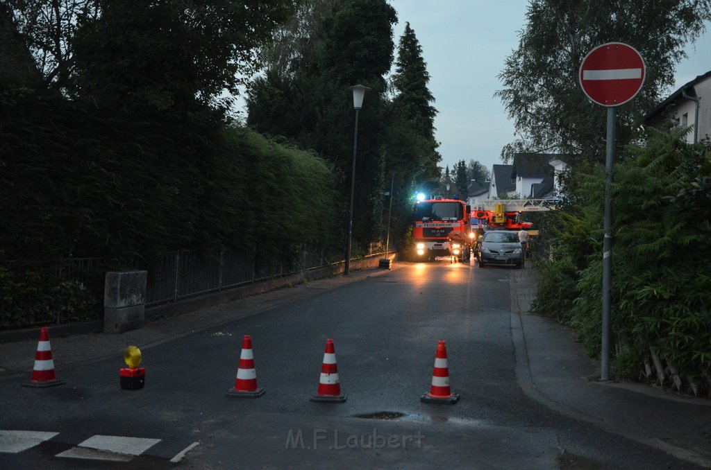 Feuer Einfamilienhaus Koeln Ostheim Saarbrueckerstr P56.JPG